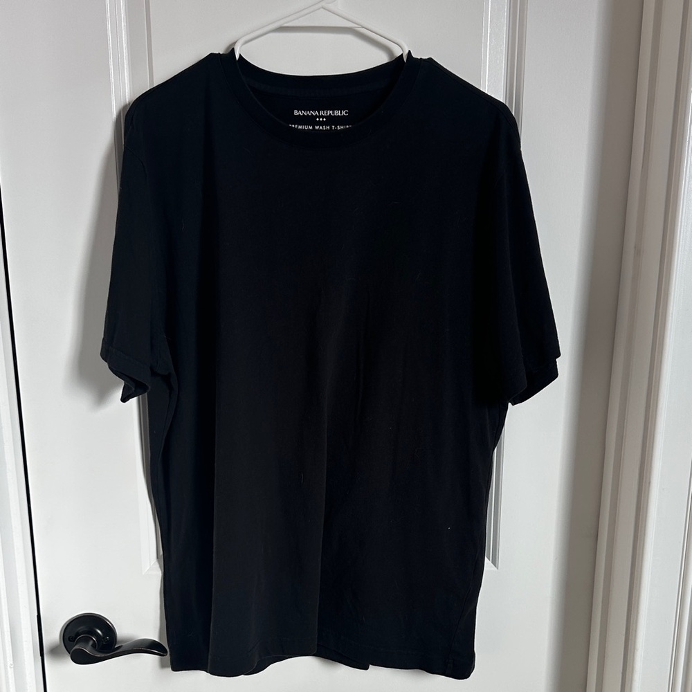 Banana Republic Classic Black Tee